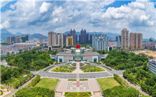 朱會東到港北區(qū)調(diào)研項(xiàng)目建設(shè)